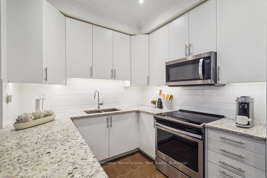 Photo 7 of 79 Elder Avenue, Etobicoke, Long Branch — HOMEH