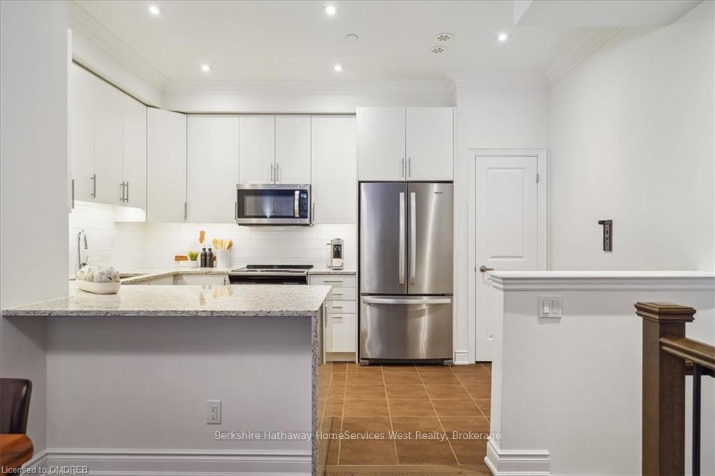 Photo 10 of 79 Elder Avenue, Etobicoke, Long Branch — HOMEH
