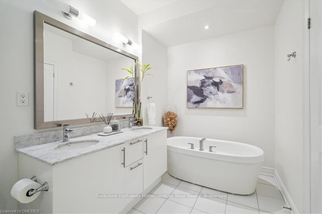 Photo 27 of 79 Elder Avenue, Etobicoke, Long Branch — HOMEH