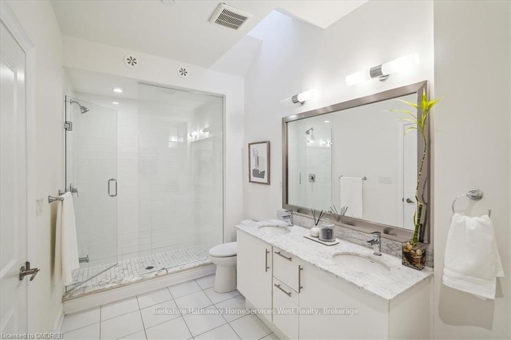Photo 28 of 79 Elder Avenue, Etobicoke, Long Branch — HOMEH