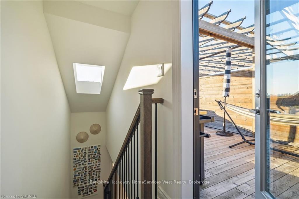 Photo 29 of 79 Elder Avenue, Etobicoke, Long Branch — HOMEH
