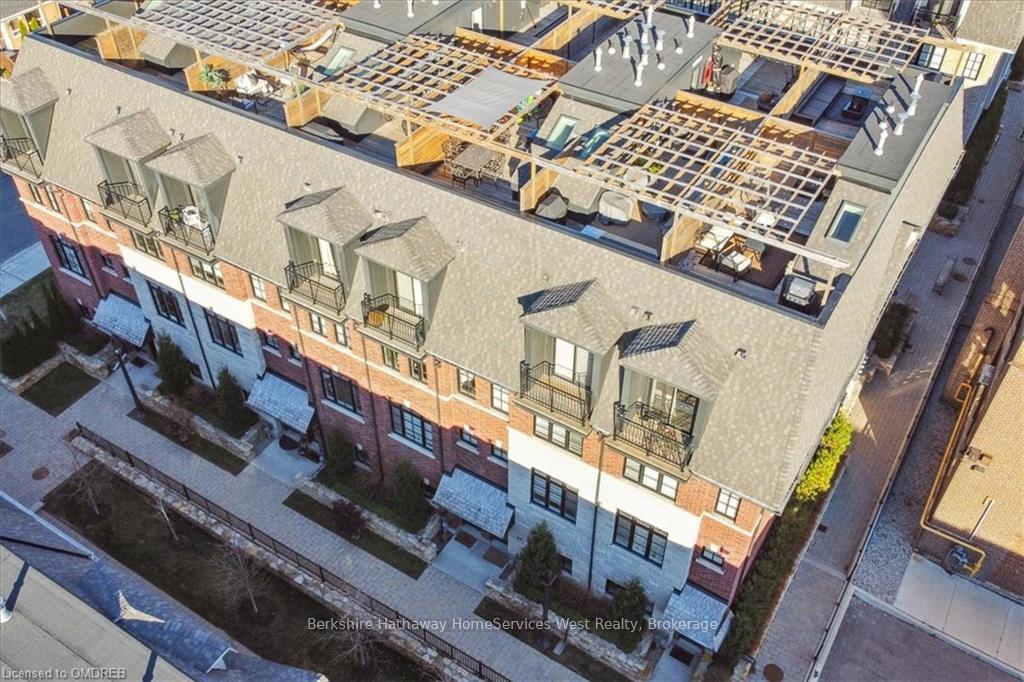 Photo 37 of 79 Elder Avenue, Etobicoke, Long Branch — HOMEH