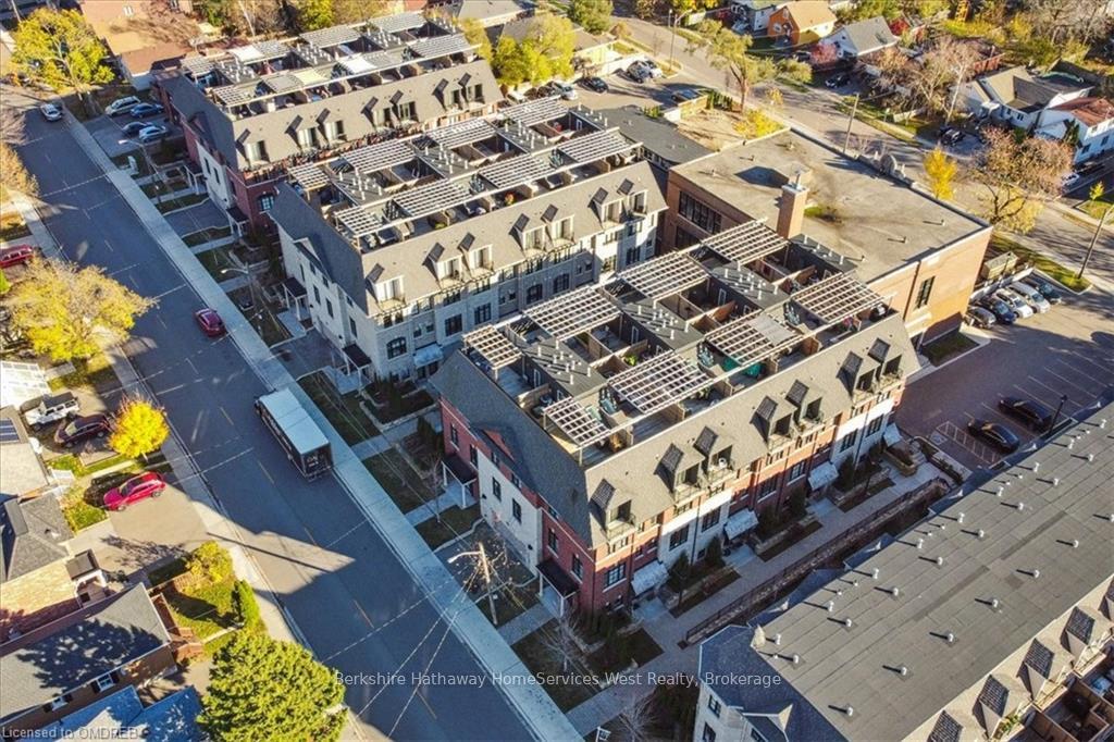 Photo 41 of 79 Elder Avenue, Etobicoke, Long Branch — HOMEH