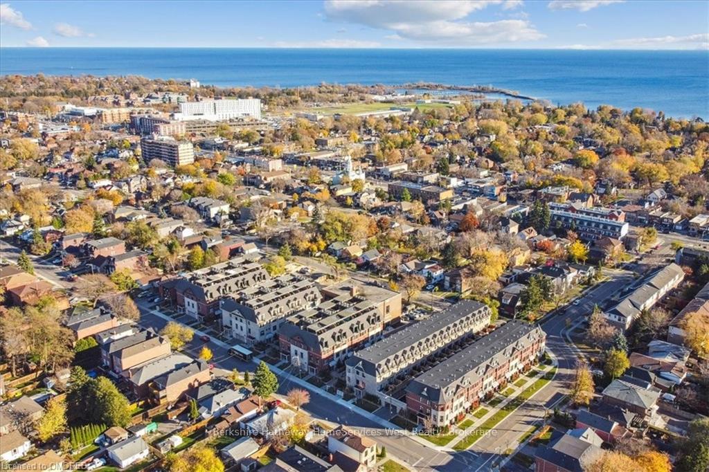 Photo 42 of 79 Elder Avenue, Etobicoke, Long Branch — HOMEH