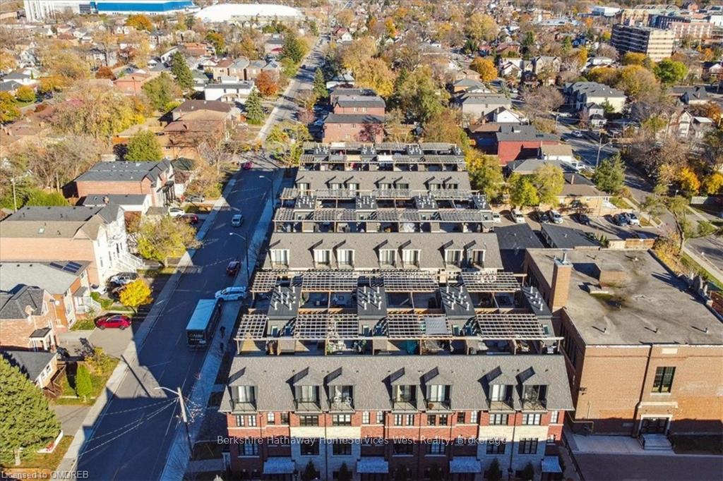 Photo 43 of 79 Elder Avenue, Etobicoke, Long Branch — HOMEH