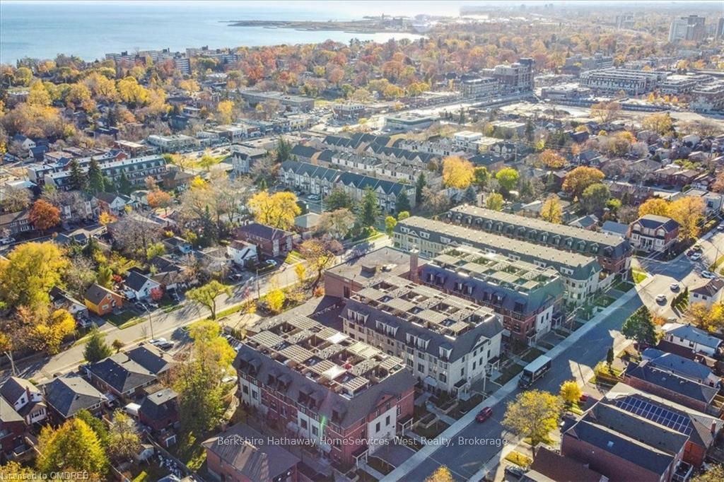 Photo 44 of 79 Elder Avenue, Etobicoke, Long Branch — HOMEH