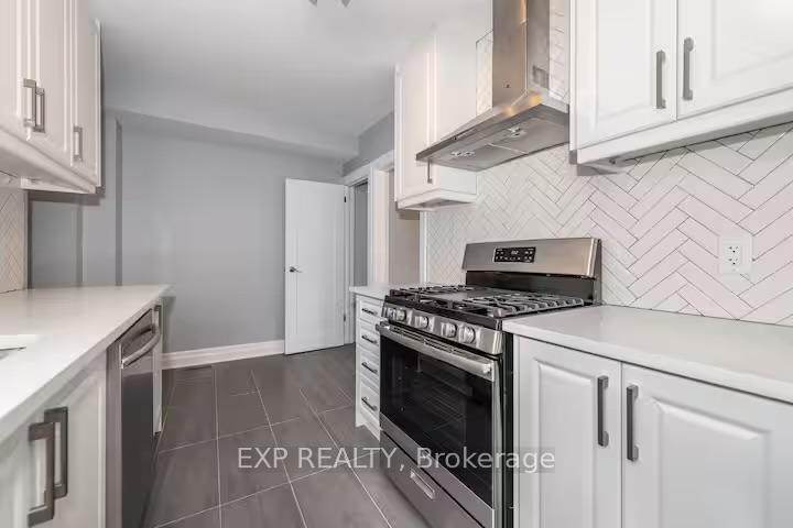 Photo 2 of Unit A, 236 Holland Avenue, Ottawa, Ottawa West — HOMEH