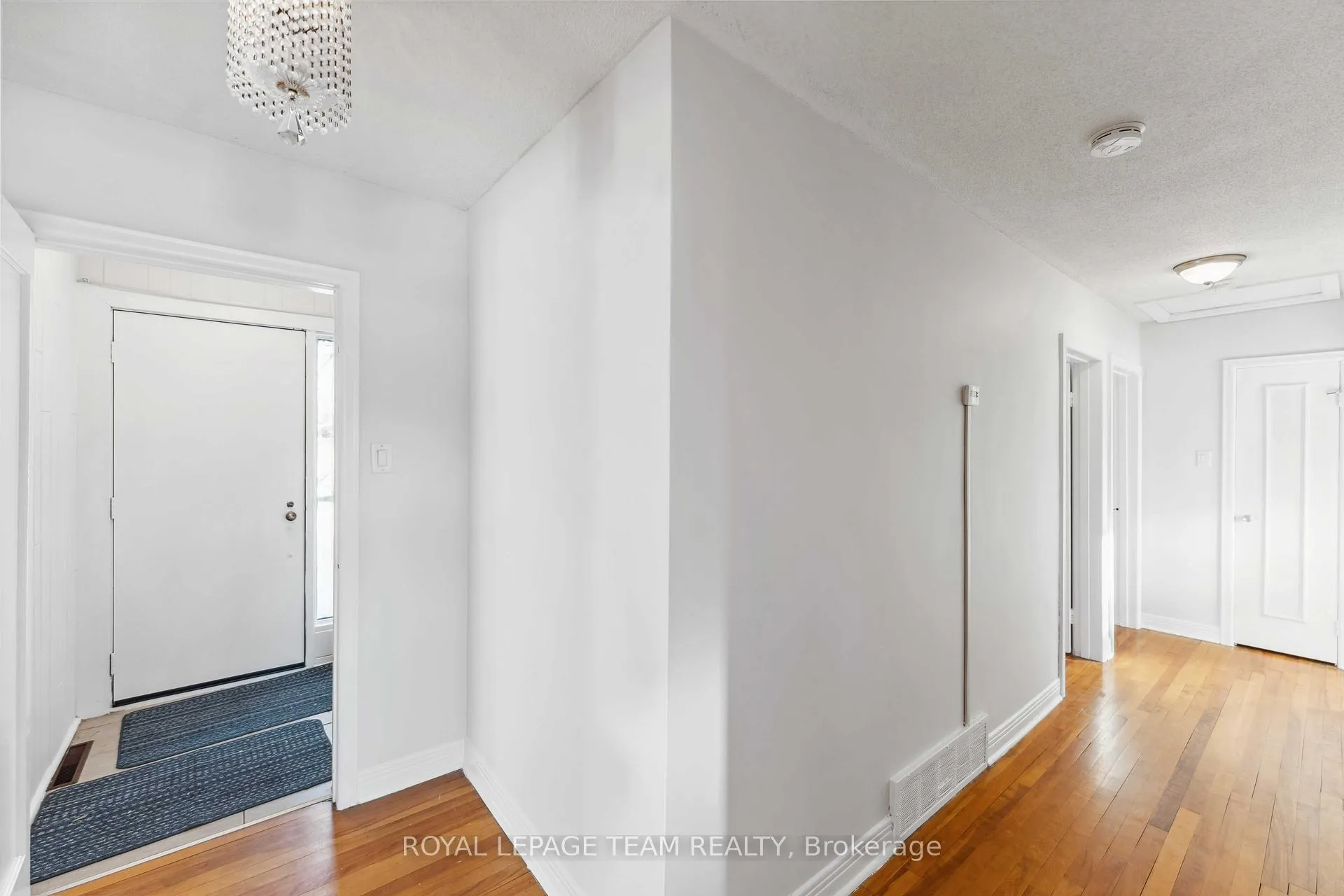 Photo 10 of 420 Billings Avenue, Ottawa, Alta Vista/Faircrest Heights — HOMEH