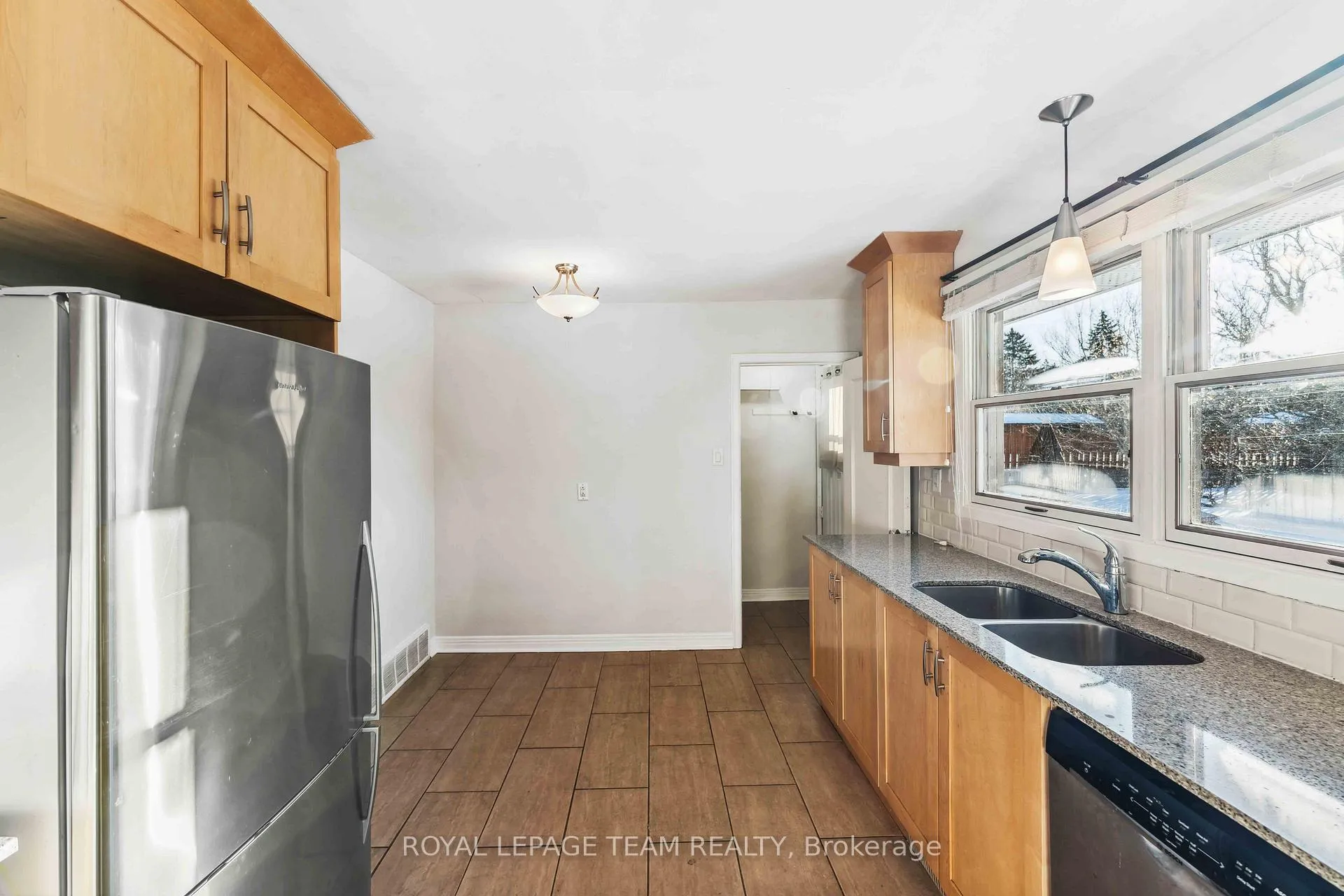 Photo 21 of 420 Billings Avenue, Ottawa, Alta Vista/Faircrest Heights — HOMEH