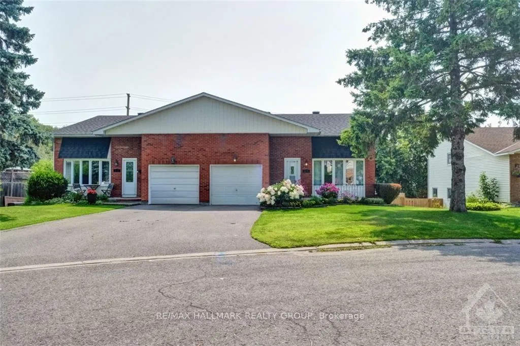 Photo 2 of 11 Alder Crescent, Ottawa, Blackburn Hamlet — HOMEH