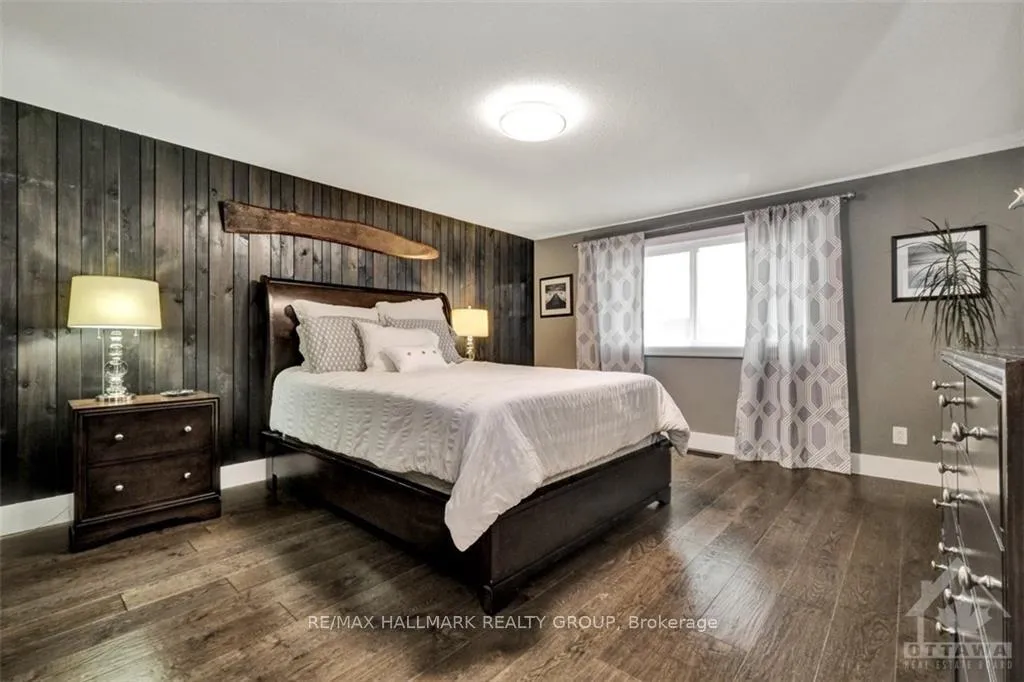 Photo 17 of 11 Alder Crescent, Ottawa, Blackburn Hamlet — HOMEH