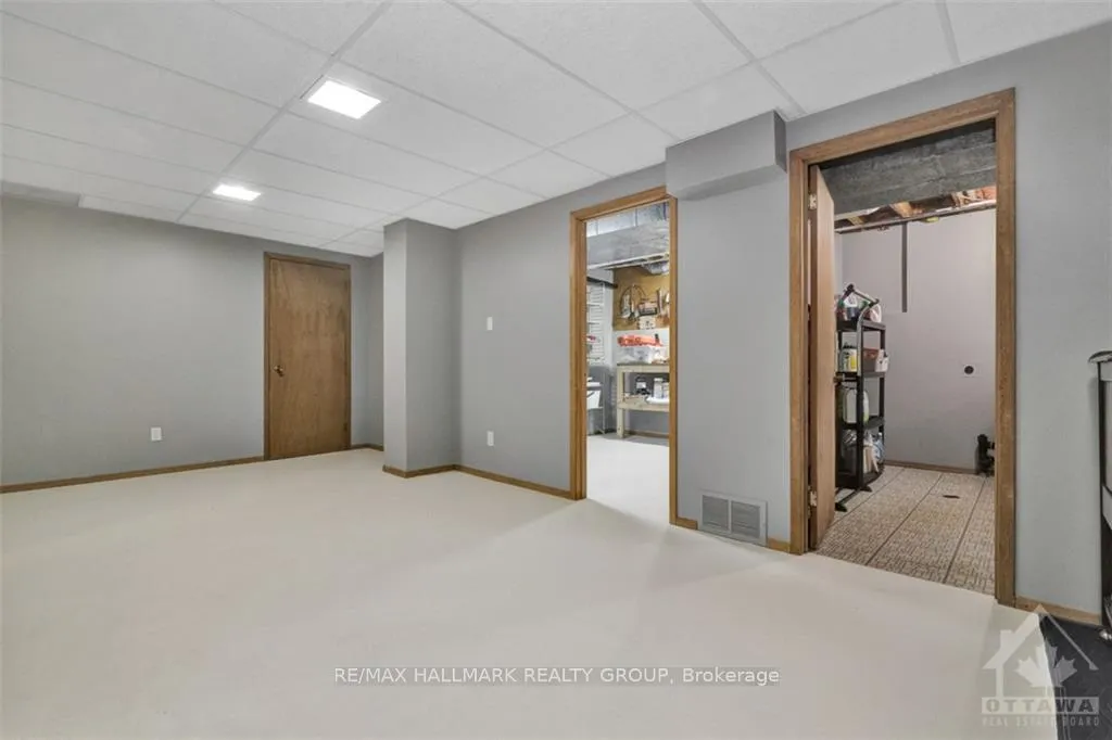 Photo 23 of 11 Alder Crescent, Ottawa, Blackburn Hamlet — HOMEH