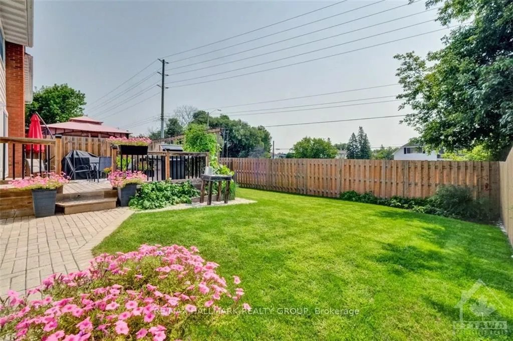 Photo 27 of 11 Alder Crescent, Ottawa, Blackburn Hamlet — HOMEH