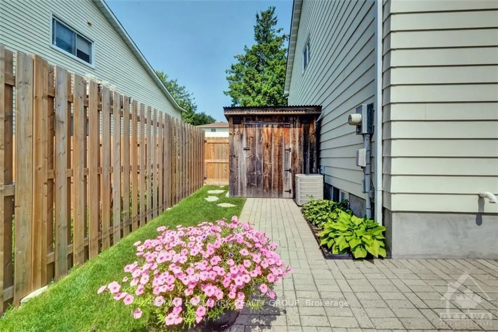 Photo 29 of 11 Alder Crescent, Ottawa, Blackburn Hamlet — HOMEH