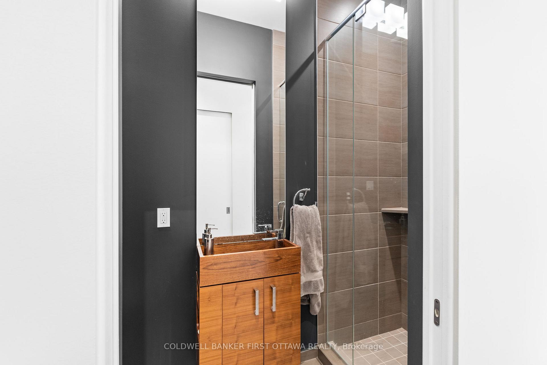 Photo 36 of 80 Holland Avenue, Ottawa, Ottawa West — HOMEH