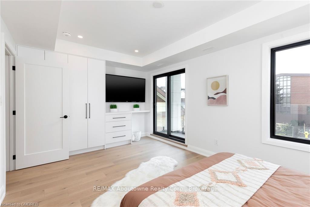 Photo 27 of 103 Tenth Street, Etobicoke, New Toronto — HOMEH