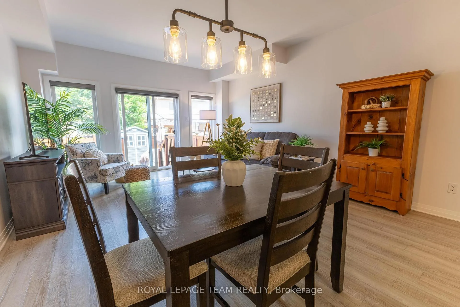 Photo 11 of 12 Mona Mcbride Drive, Arnprior — HOMEH