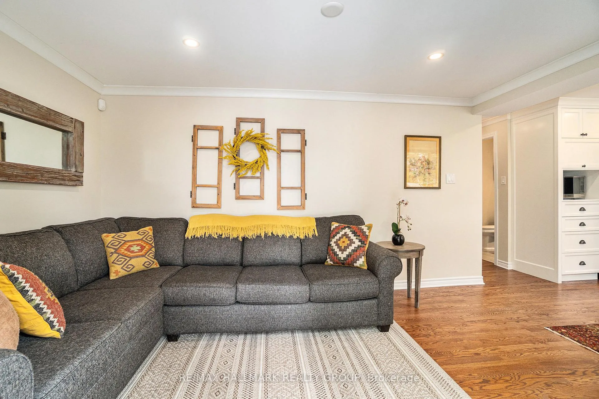 Photo 20 of 617 La Verendrye Drive, Ottawa, Beacon Hill North — HOMEH