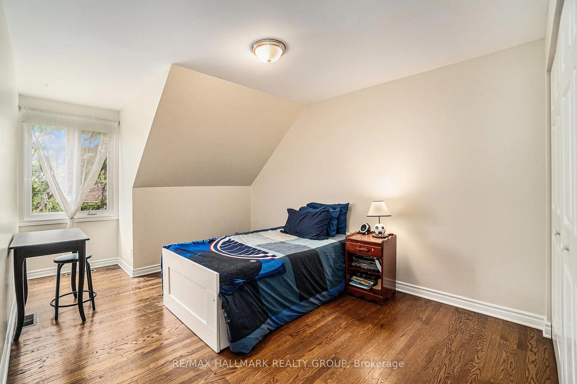 Photo 35 of 617 La Verendrye Drive, Ottawa, Beacon Hill North — HOMEH