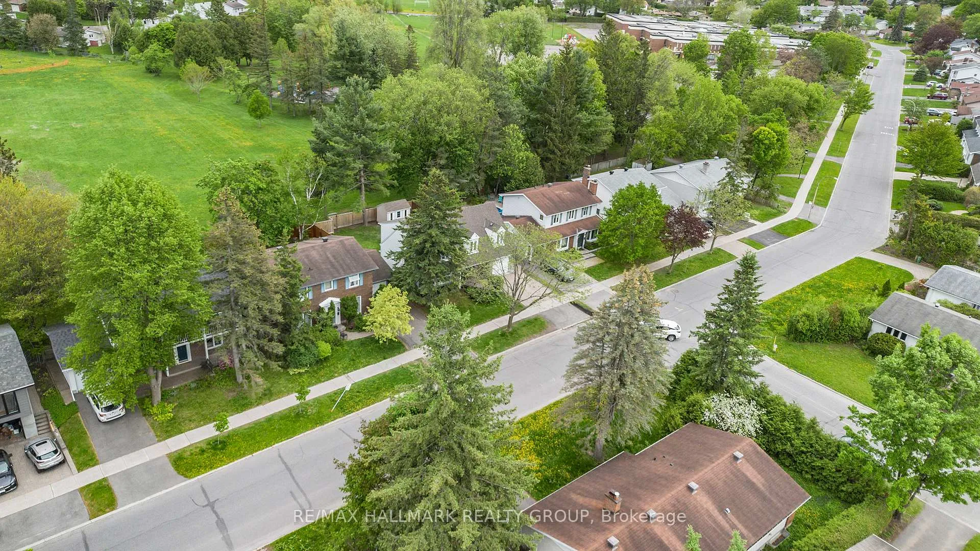 Photo 64 of 617 La Verendrye Drive, Ottawa, Beacon Hill North — HOMEH
