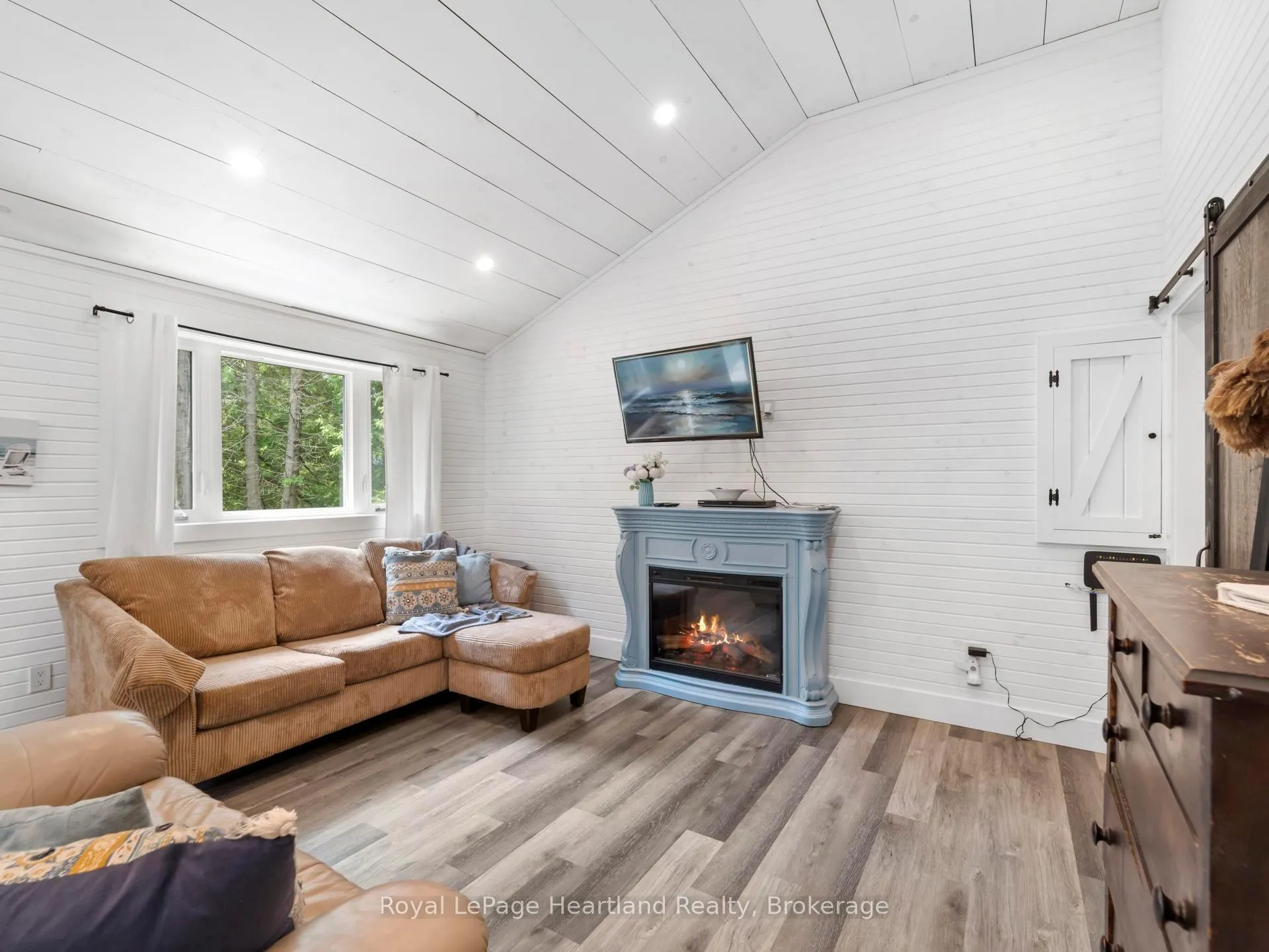 Photo 11 of 83344 David Drive, Ashfield-Colborne-Wawanosh, Ashfield — HOMEH