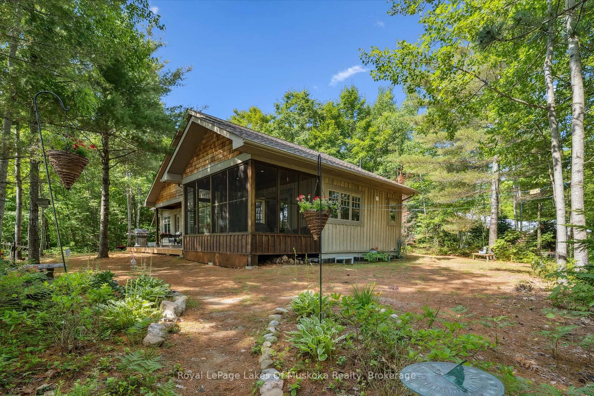 Photo 10 of 1176 McComb Point Drive, Algonquin Highlands, Sherborne — HOMEH