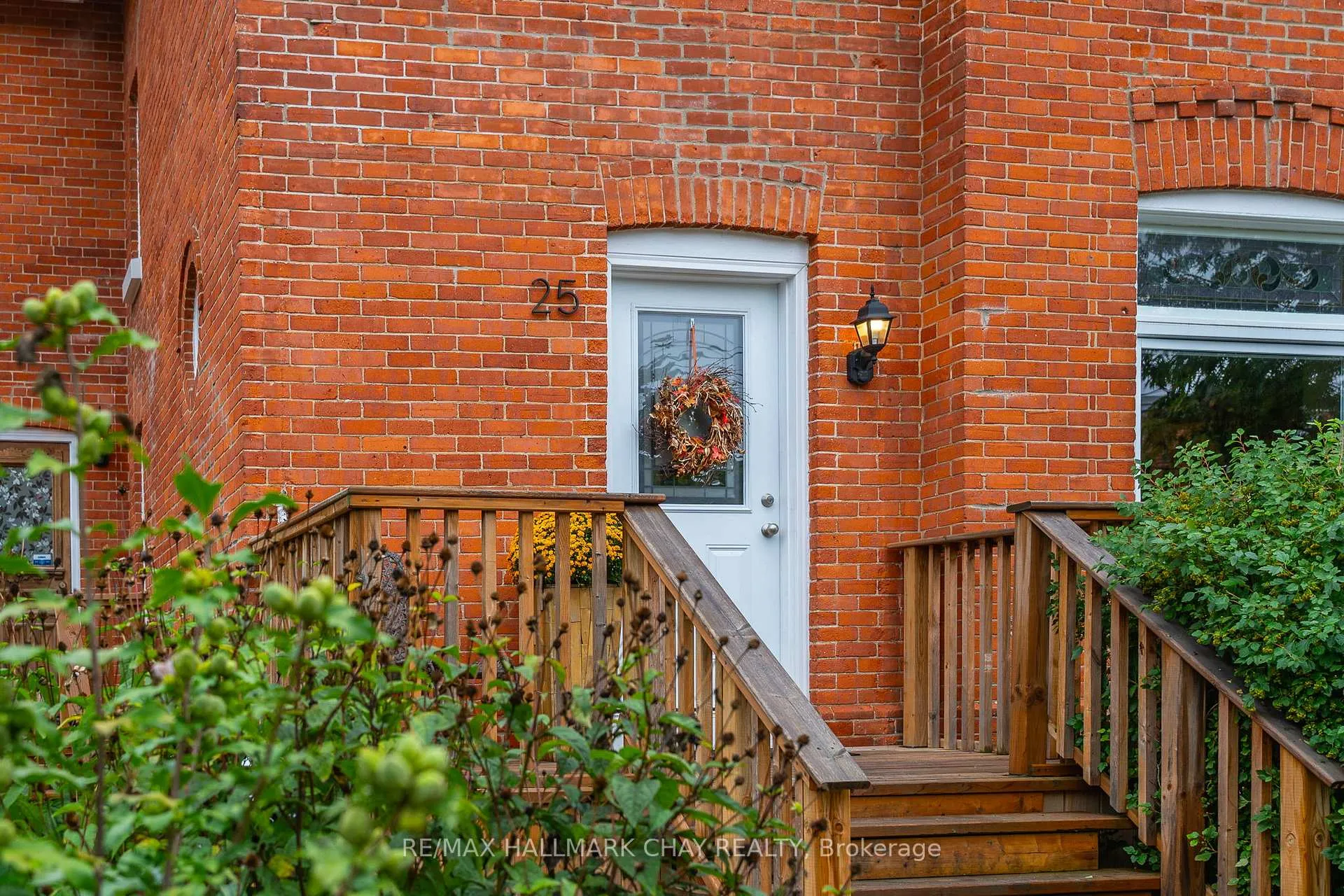 Photo 4 of 25 William Street, Barrie, Allandale — HOMEH