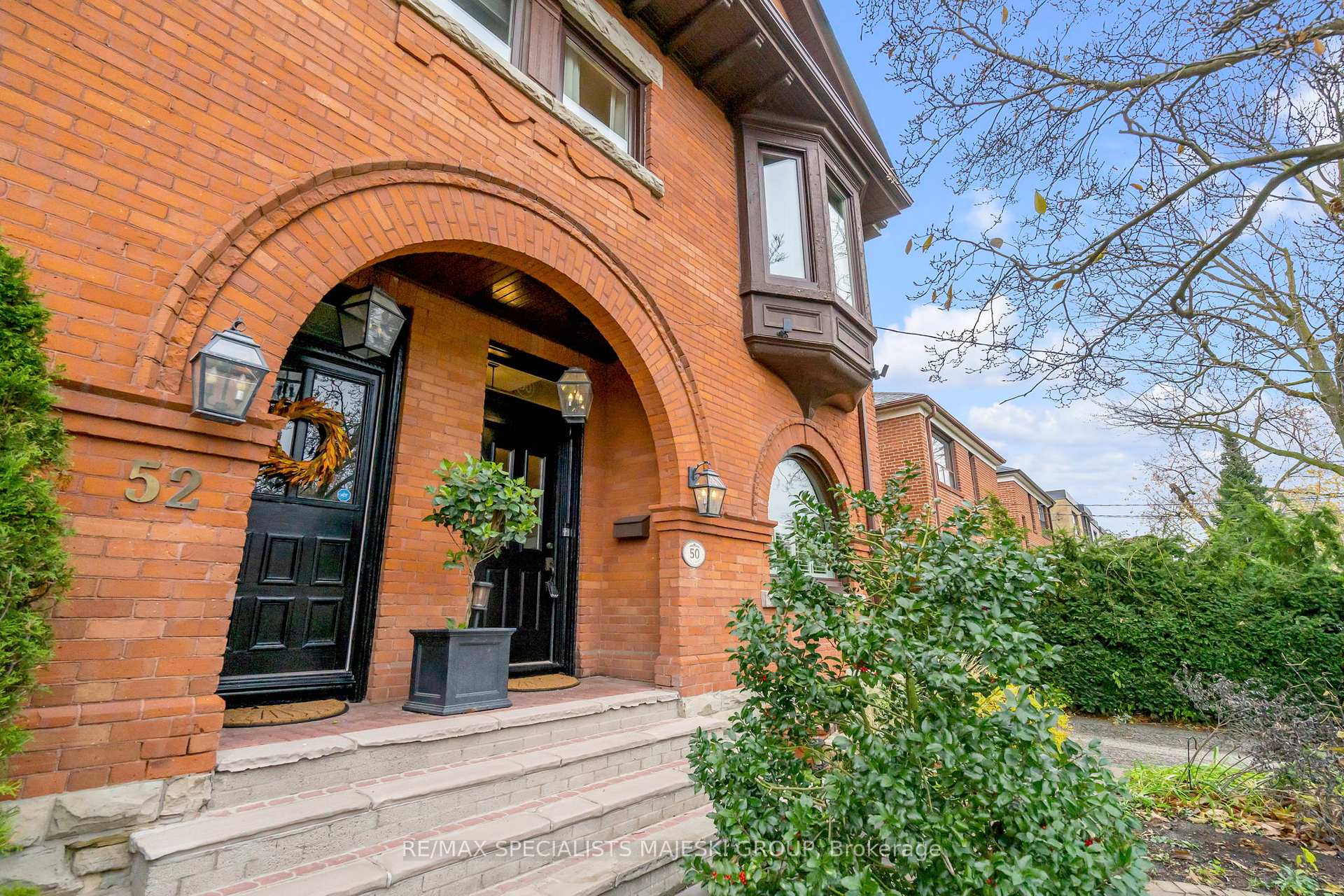 Photo 2 of 50 Cavell Avenue, Etobicoke, Mimico — HOMEH