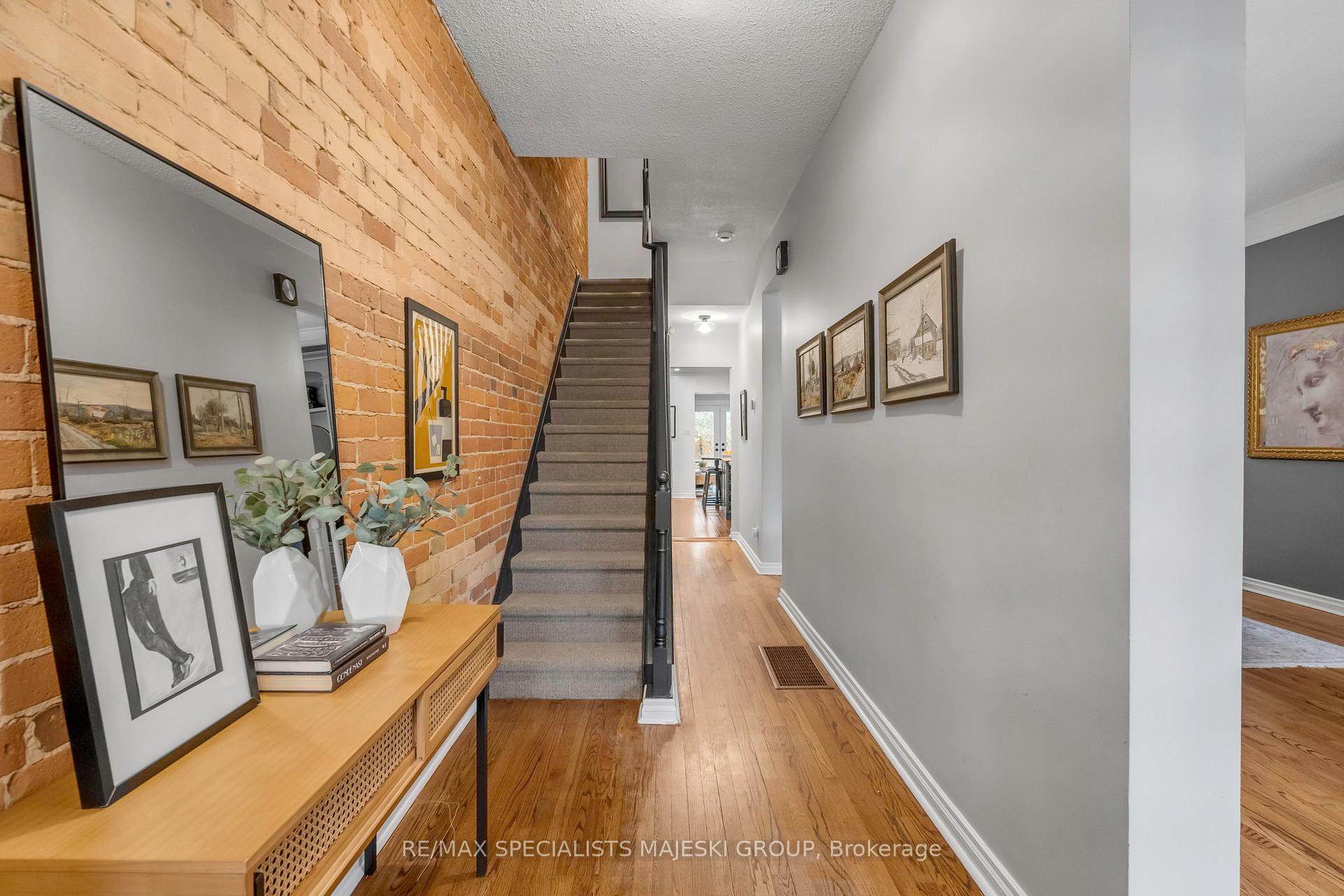 Photo 3 of 50 Cavell Avenue, Etobicoke, Mimico — HOMEH