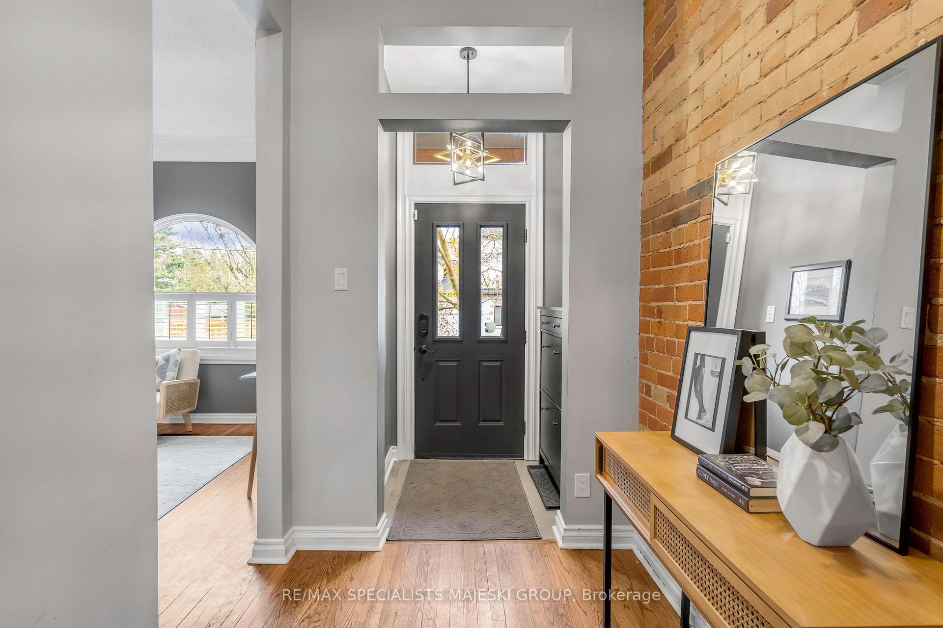 Photo 4 of 50 Cavell Avenue, Etobicoke, Mimico — HOMEH