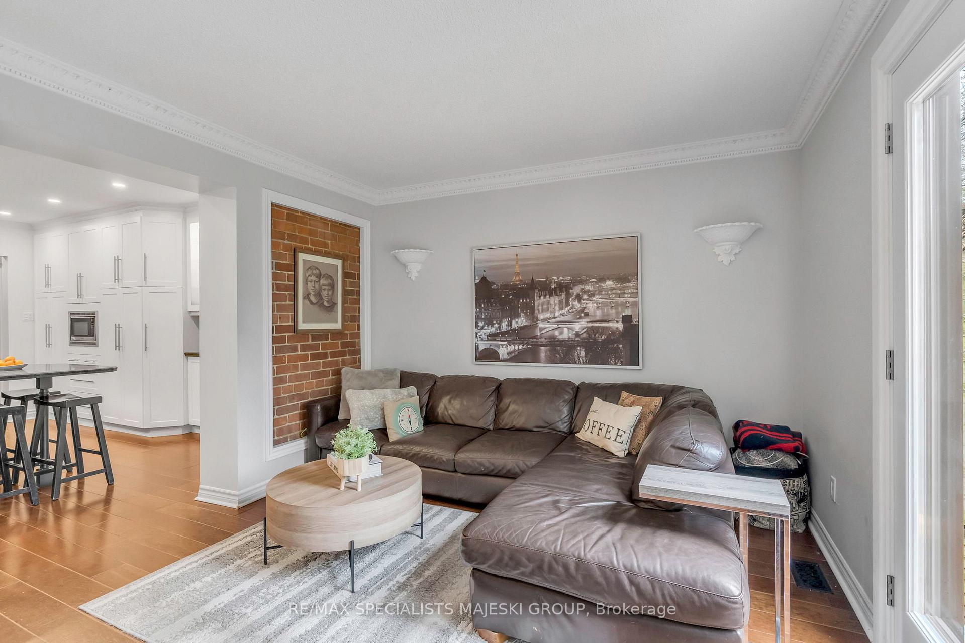 Photo 17 of 50 Cavell Avenue, Etobicoke, Mimico — HOMEH