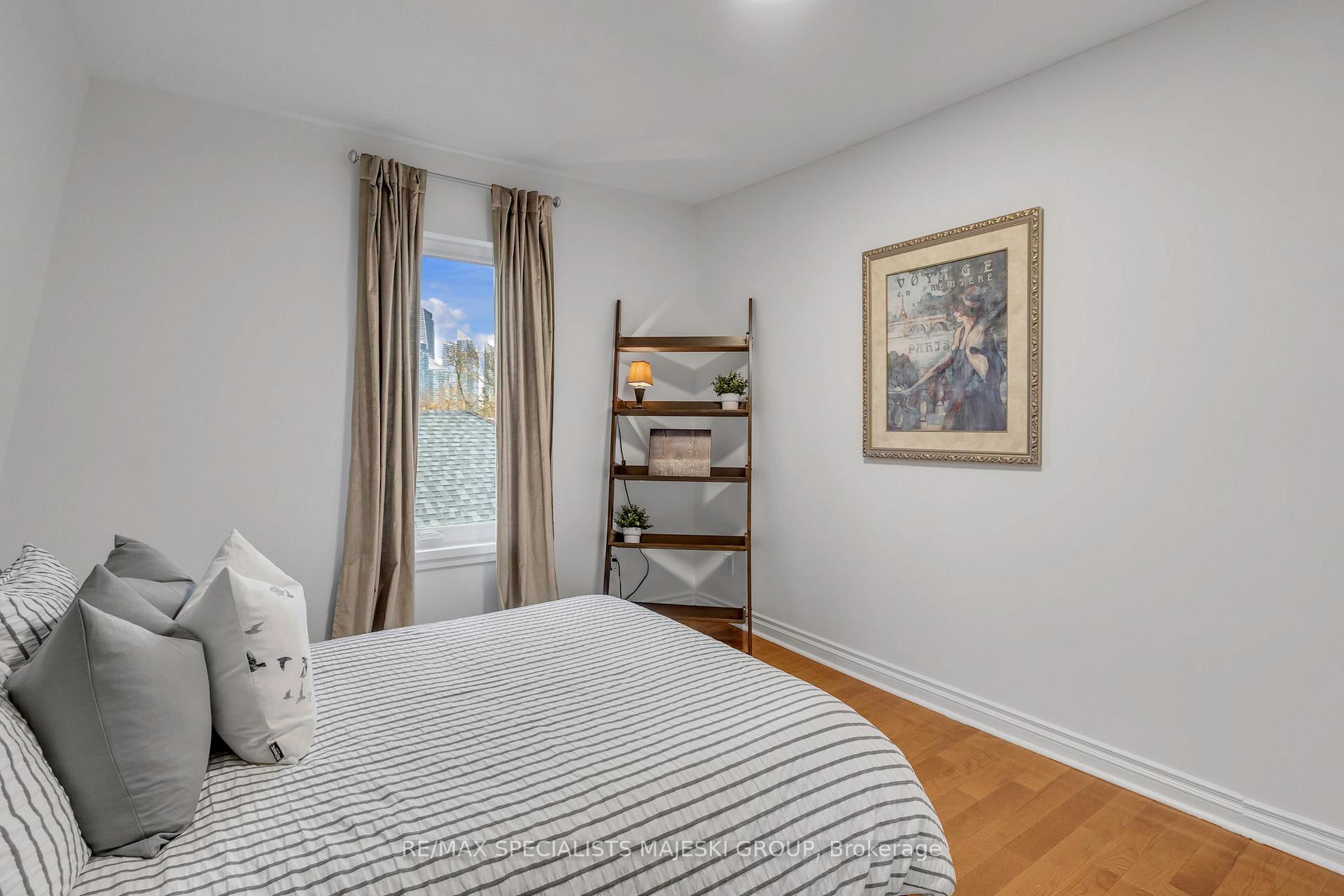 Photo 28 of 50 Cavell Avenue, Etobicoke, Mimico — HOMEH