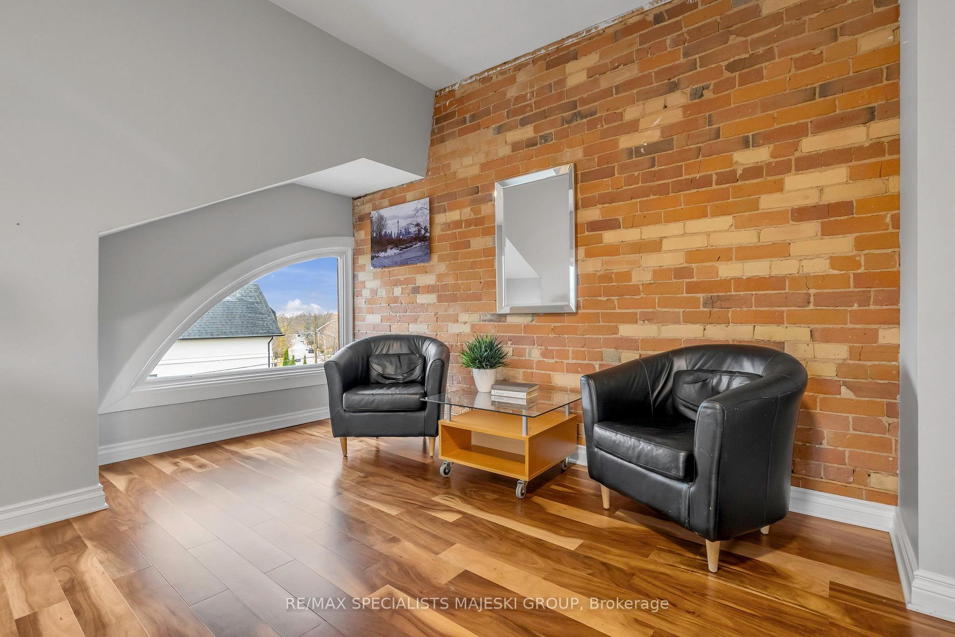 Photo 31 of 50 Cavell Avenue, Etobicoke, Mimico — HOMEH