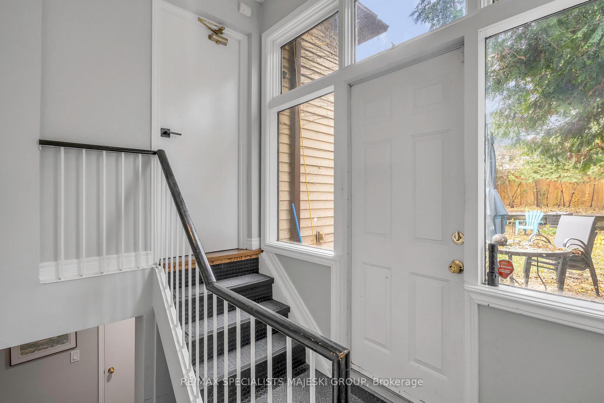 Photo 34 of 50 Cavell Avenue, Etobicoke, Mimico — HOMEH