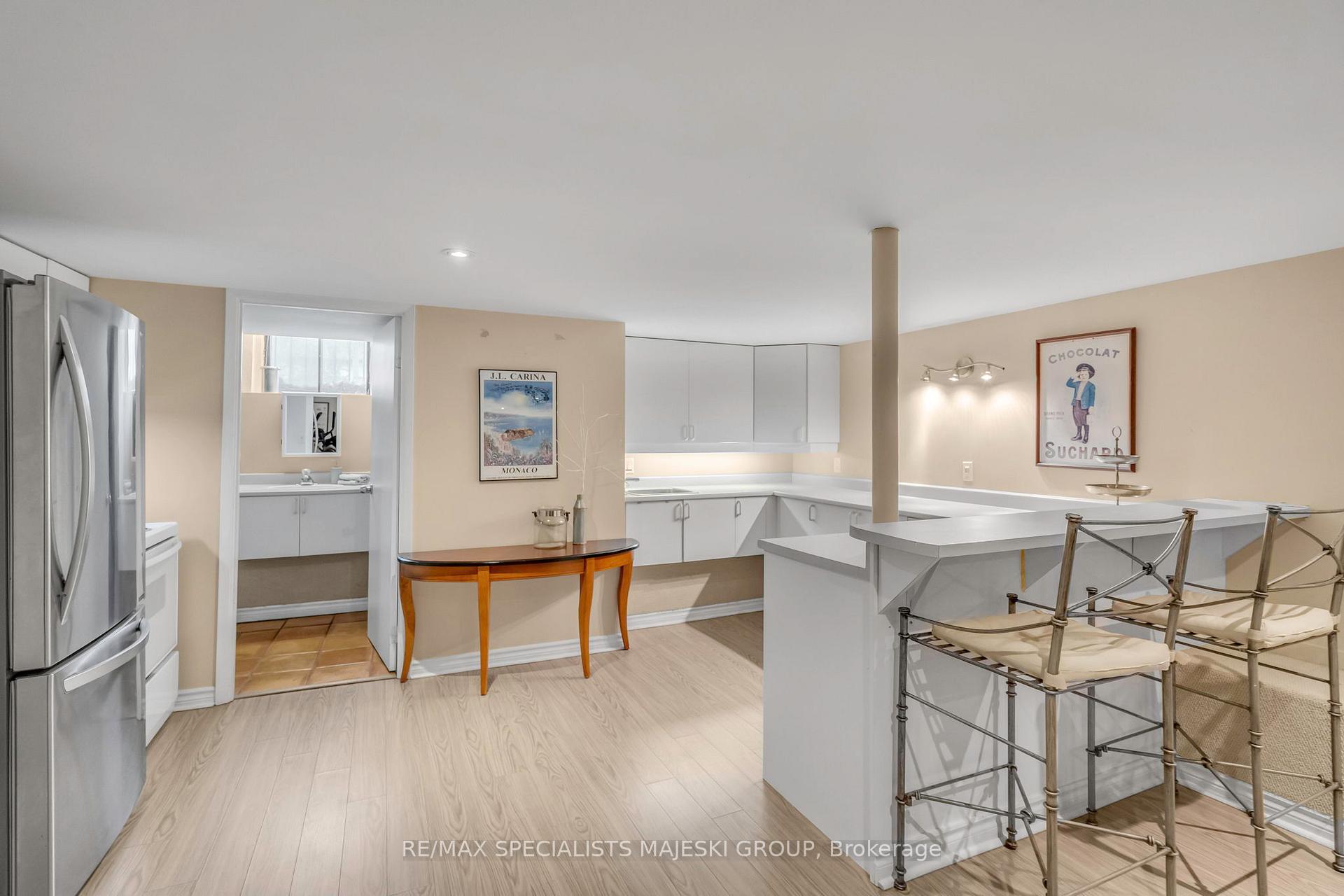 Photo 36 of 50 Cavell Avenue, Etobicoke, Mimico — HOMEH