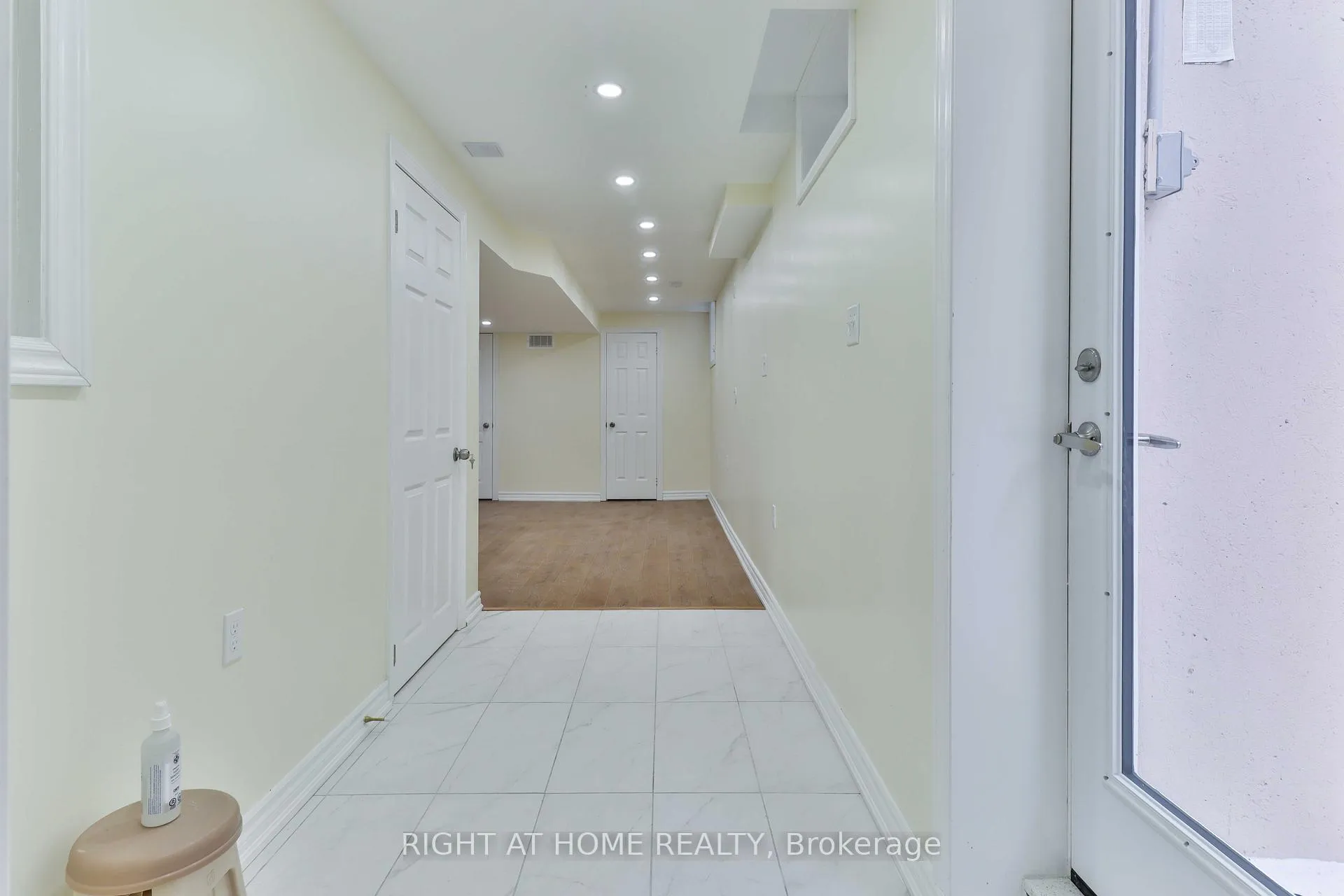 Photo 12 of 34 Seggar Avenue, Ajax, Northwest Ajax — HOMEH