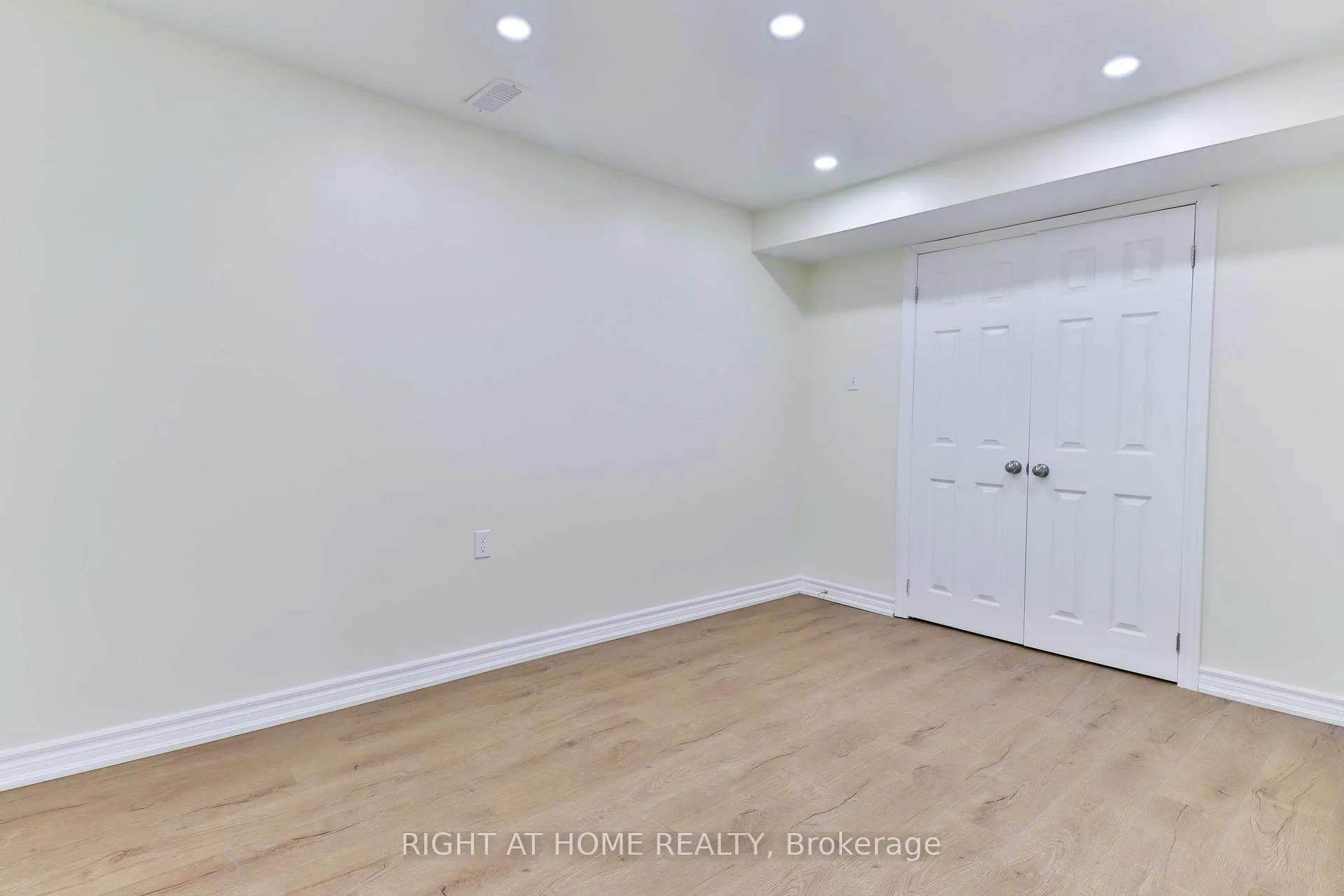 Photo 56 of 34 Seggar Avenue, Ajax, Northwest Ajax — HOMEH