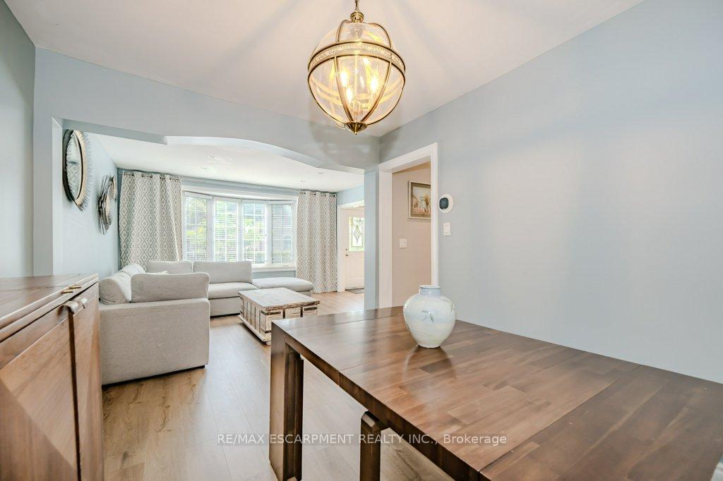 Photo 15 of 412 Valermo Drive, Etobicoke, Alderwood — HOMEH