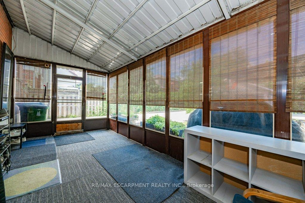Photo 23 of 412 Valermo Drive, Etobicoke, Alderwood — HOMEH