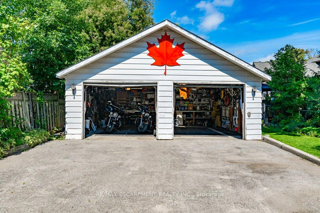 Photo 37 of 412 Valermo Drive, Etobicoke, Alderwood — HOMEH