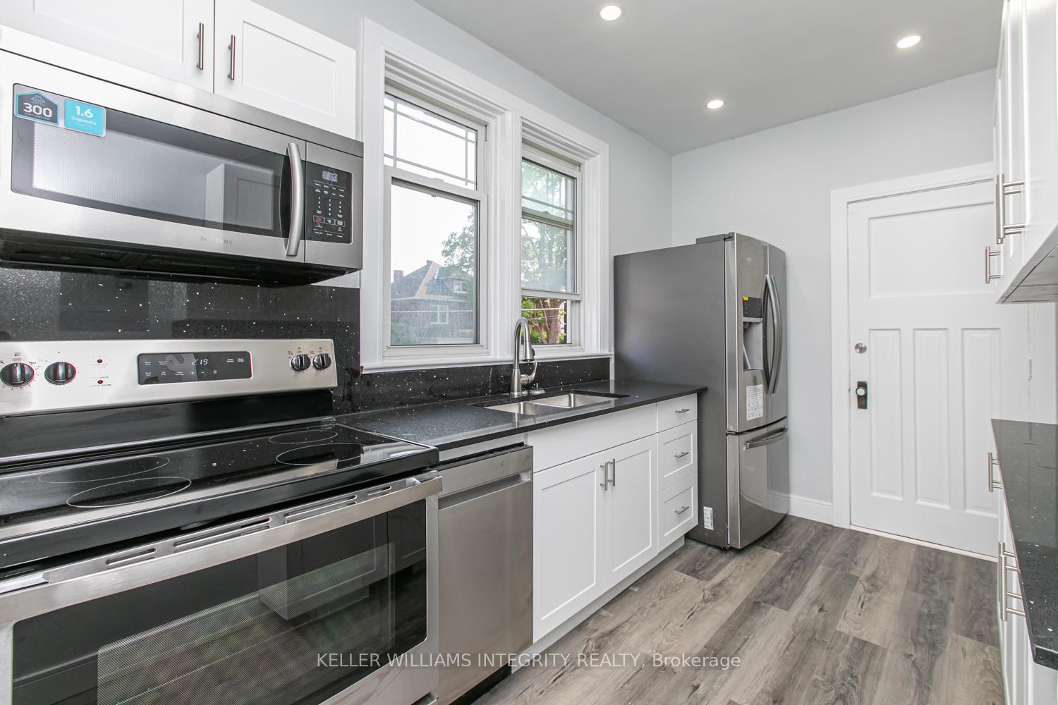 Photo 10 of Unit 2, 106 Harmer Avenue, Ottawa, Ottawa West — HOMEH