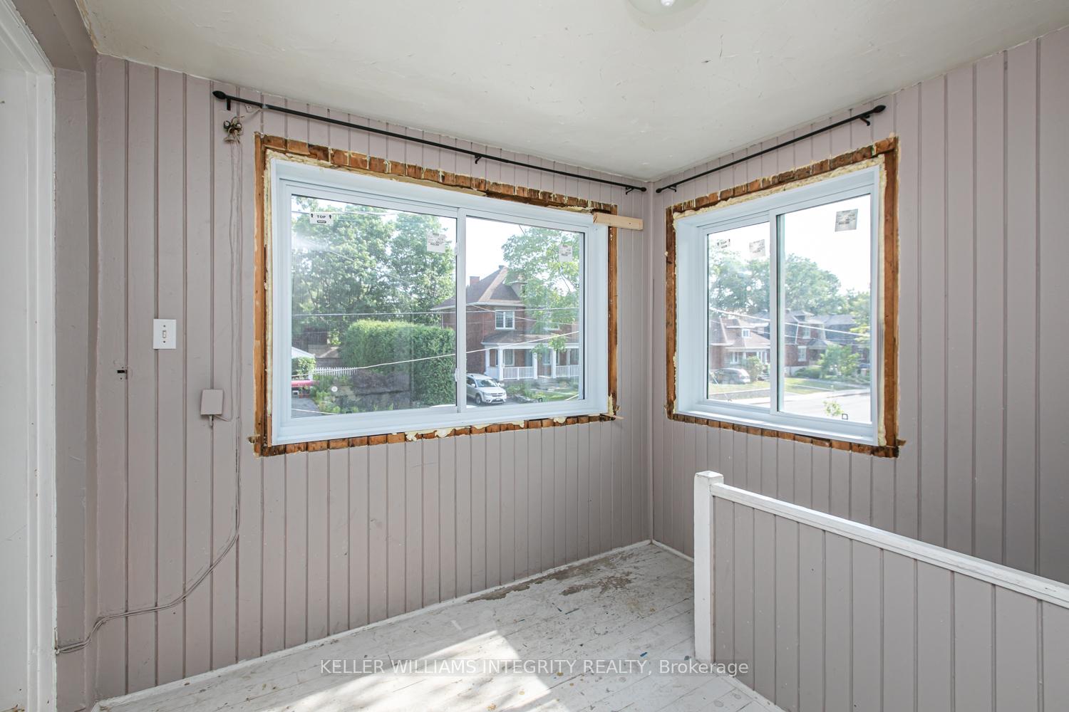 Photo 15 of Unit 2, 106 Harmer Avenue, Ottawa, Ottawa West — HOMEH