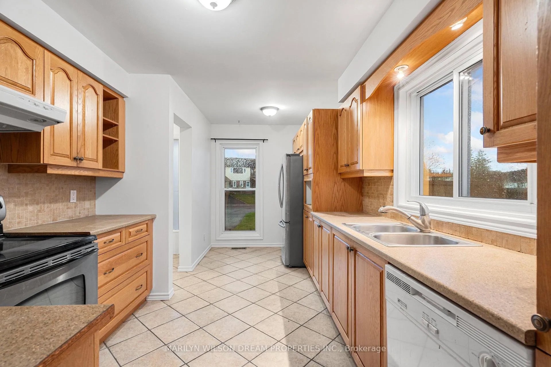 Photo 13 of 554 Seyton Drive, Ottawa, Westcliffe Estates — HOMEH