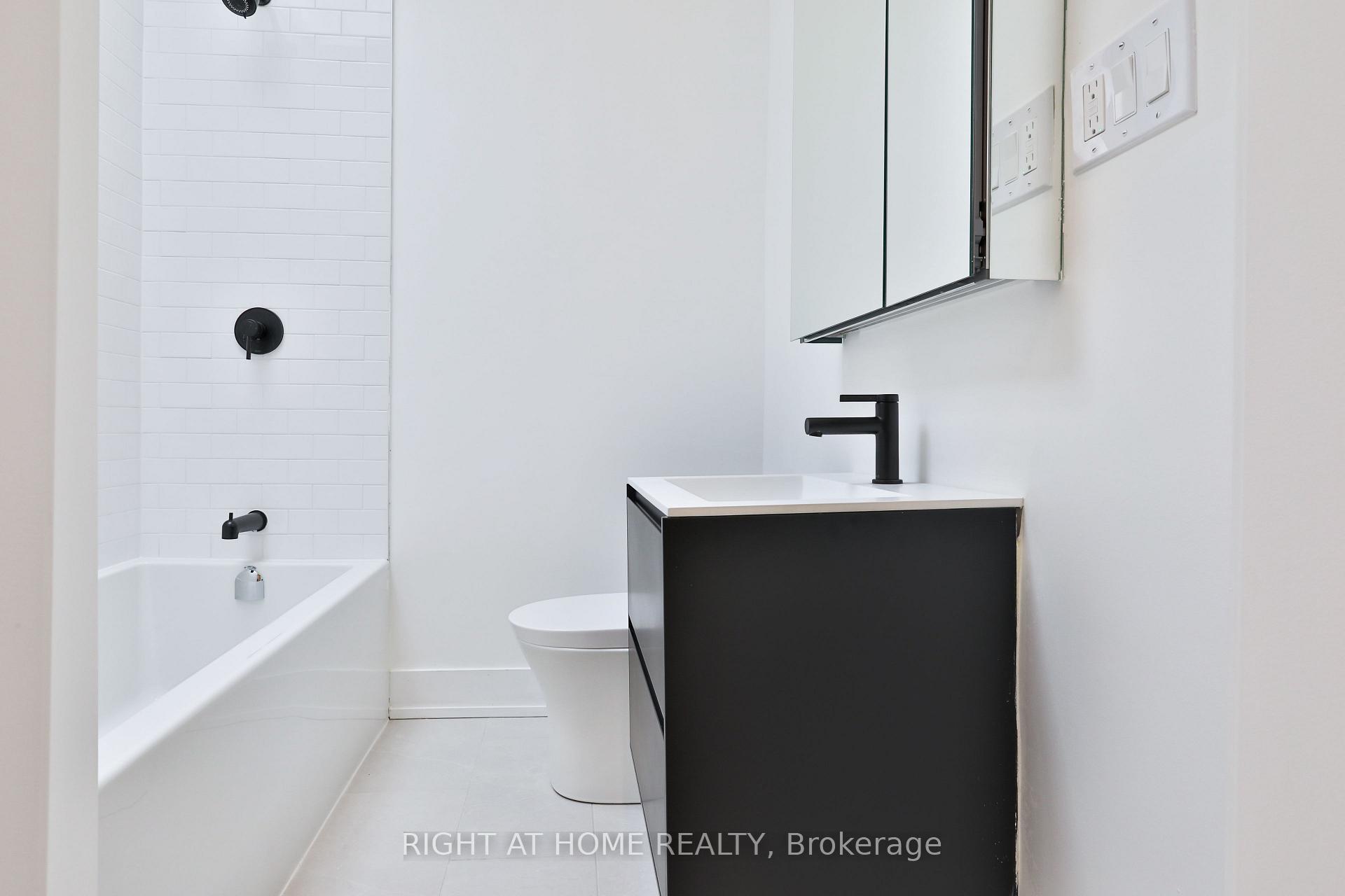 Photo 9 of Unit 3F, 554 College Street, Toronto, Palmerston-Little Italy — HOMEH