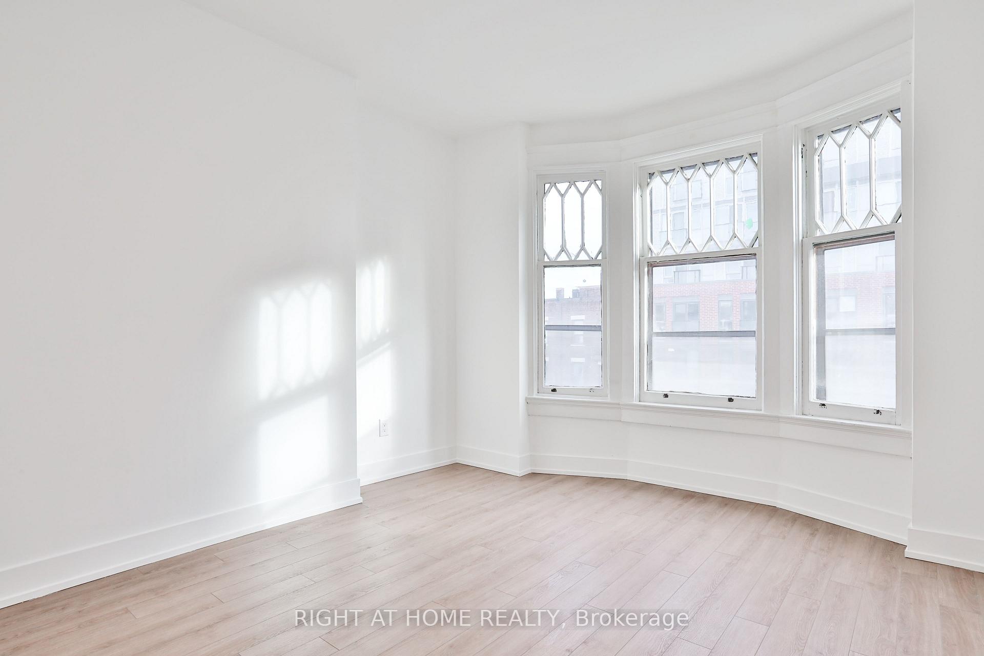 Photo 12 of Unit 3F, 554 College Street, Toronto, Palmerston-Little Italy — HOMEH