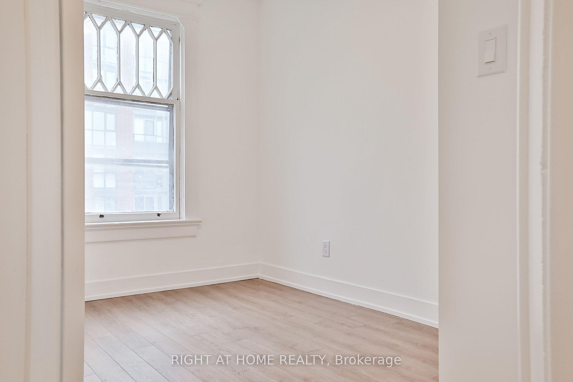 Photo 5 of Unit 3F, 554 College Street, Toronto, Palmerston-Little Italy — HOMEH