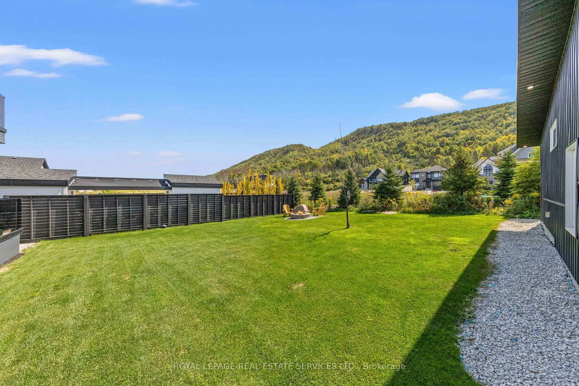 Photo 303 of 118 Barton Boulevard, Blue Mountains — HOMEH
