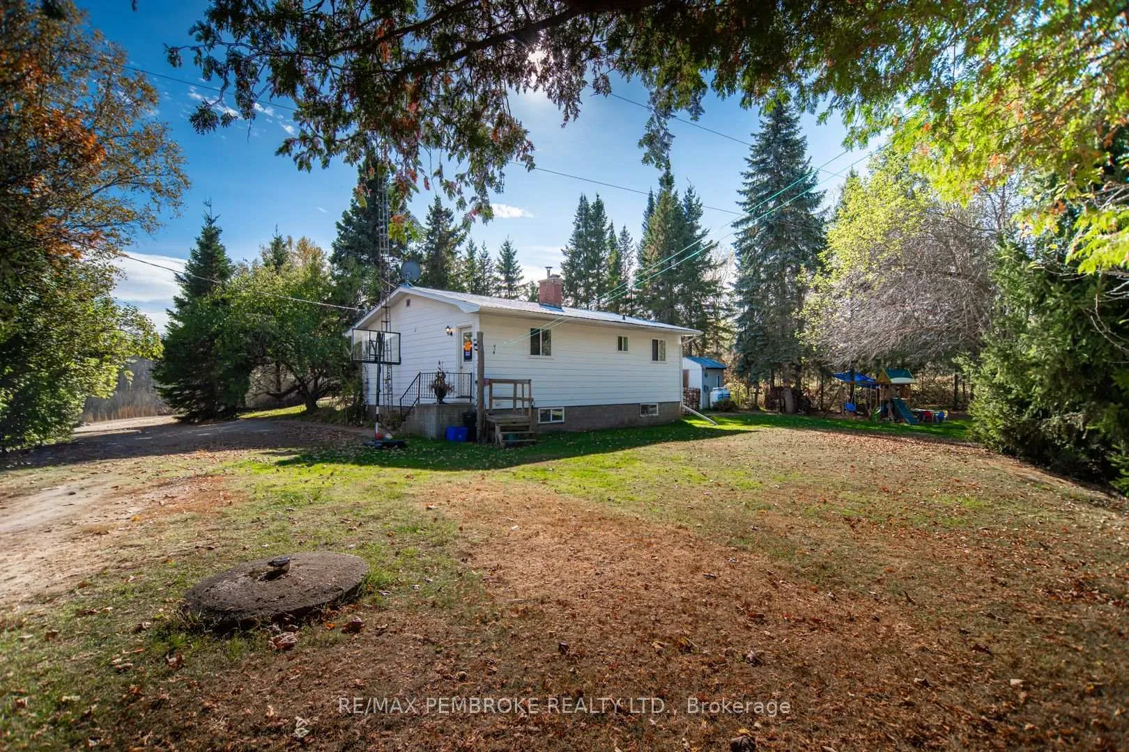 Photo 318 of 1822 Ruby Road, Bonnechere Valley, Eganville/Bonnechere Twp — HOMEH