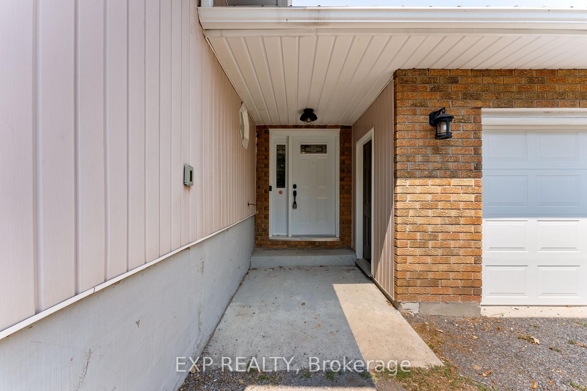Photo 4 of 2083 Melrose Road, Tyendinaga, Tyendinaga Township — HOMEH