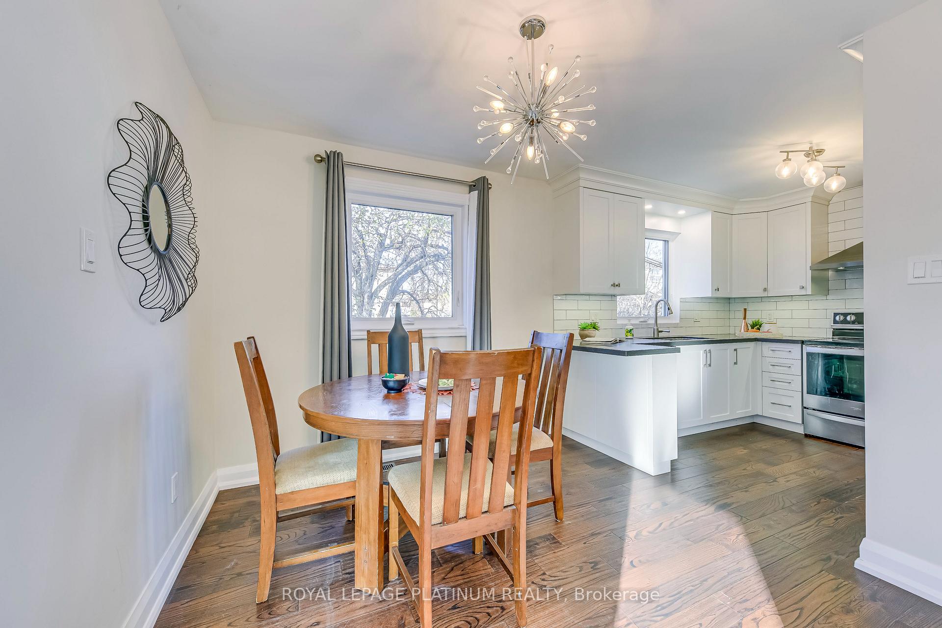Photo 8 of 41 Edilou Drive, Etobicoke, Alderwood — HOMEH